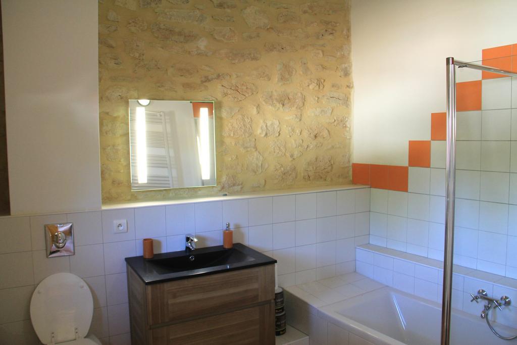 Hollyoaks Estate Hotel Saint-Pons-la-Calm Ruang foto