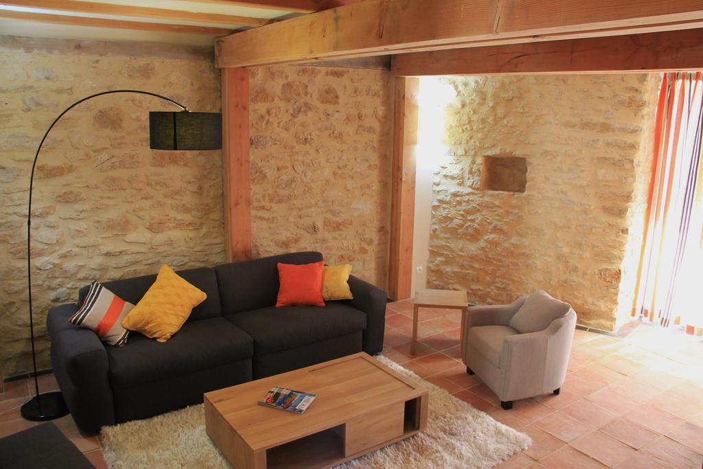 Hollyoaks Estate Hotel Saint-Pons-la-Calm Ruang foto